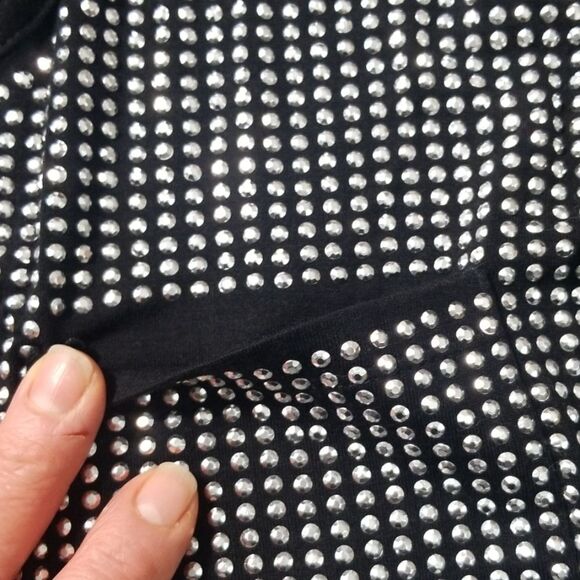 ALBERTO Makali Black Studded Scoop Neck Hi-Low Top - Picture 6 of 8